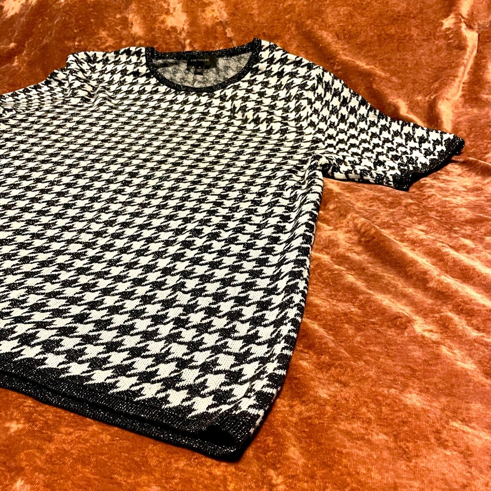 Ann Taylor Houndstooth Knitted Top